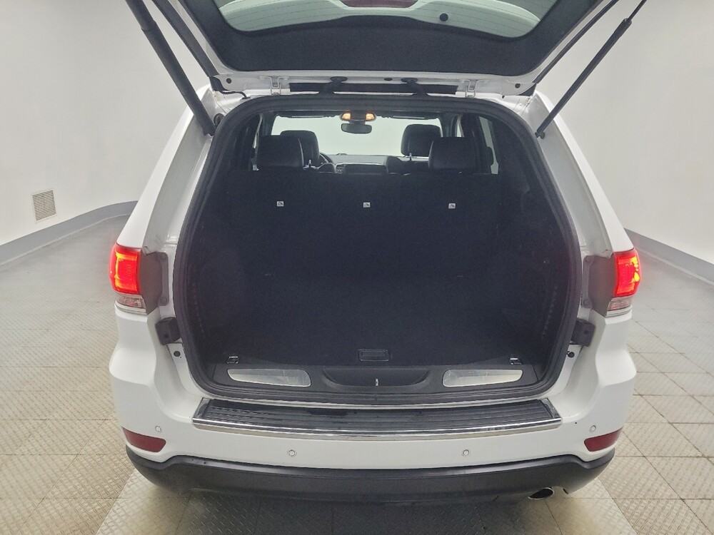 2018 Jeep Grand Cherokee in Indianapolis, IN 46222 - 18121738 29
