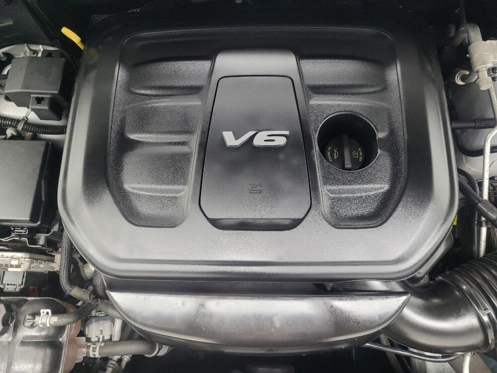 2018 Jeep Grand Cherokee in Indianapolis, IN 46222 - 18121738 30