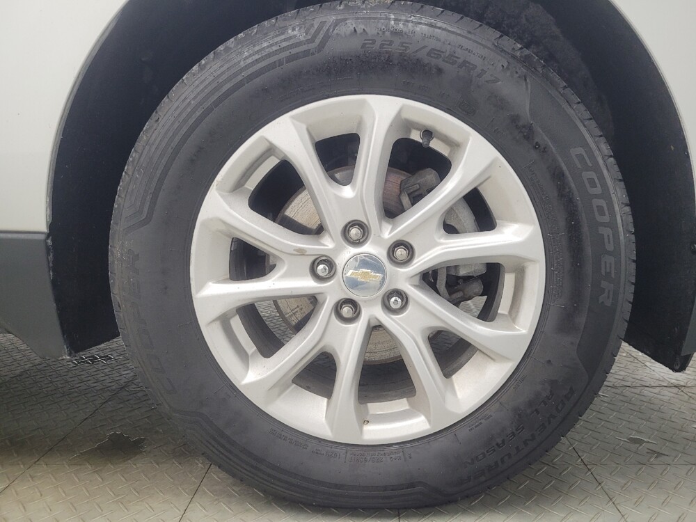 2020 Chevrolet Equinox in Indianapolis, IN 46222 - 18121740 31