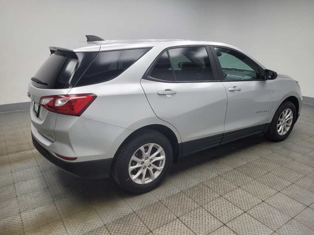 2020 Chevrolet Equinox in Indianapolis, IN 46222 - 18121740 10