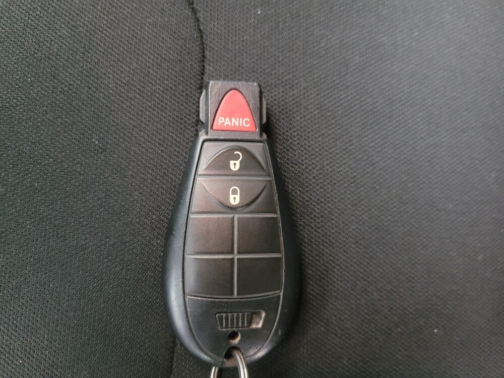 2020 Jeep Cherokee in Indianapolis, IN 46219 - 18121742 32