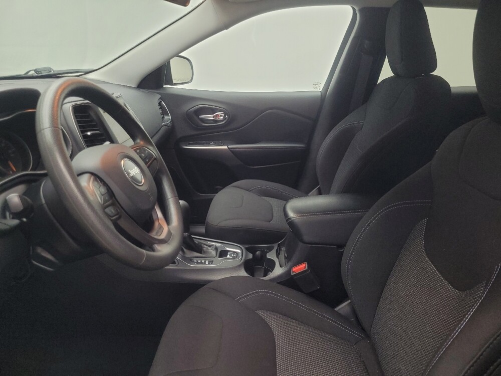 2020 Jeep Cherokee in Indianapolis, IN 46219 - 18121742 17