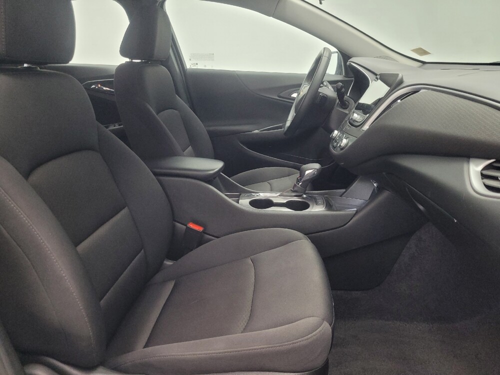 2025 Chevrolet Malibu in Ft Wayne, IN 46805 - 18121743 21