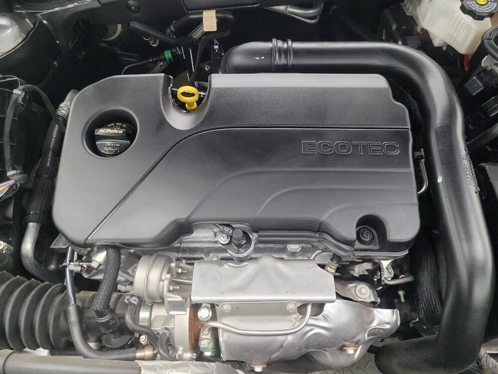 2025 Chevrolet Malibu in Ft Wayne, IN 46805 - 18121743 30