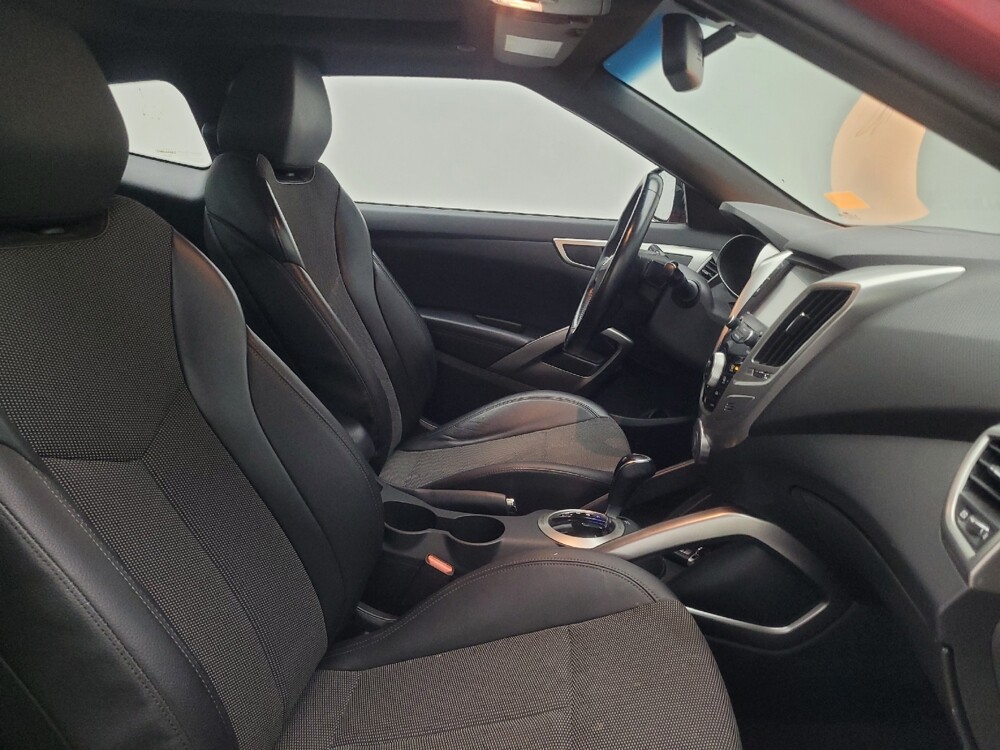 2016 Hyundai Veloster in Macon, GA 31210 - 18121745 21