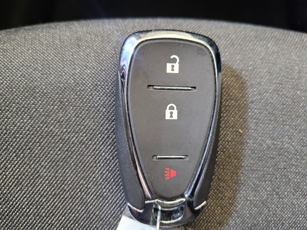 2018 Chevrolet Equinox in Fairfield, OH 45014 - 18121746 32