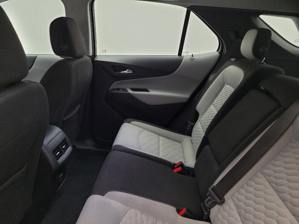 2018 Chevrolet Equinox in Cincinnati, OH 45255 - 18121764 18