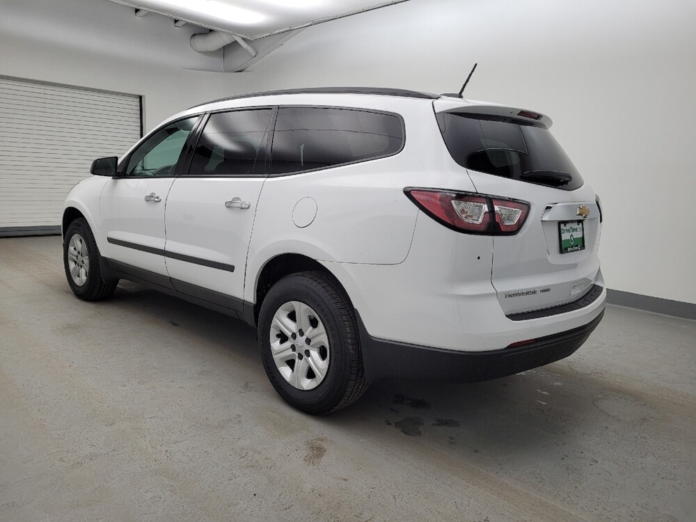 2017 Chevrolet Traverse in Toledo, OH 43617 - 18121770 3