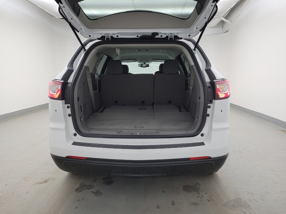 2017 Chevrolet Traverse in Toledo, OH 43617 - 18121770 29