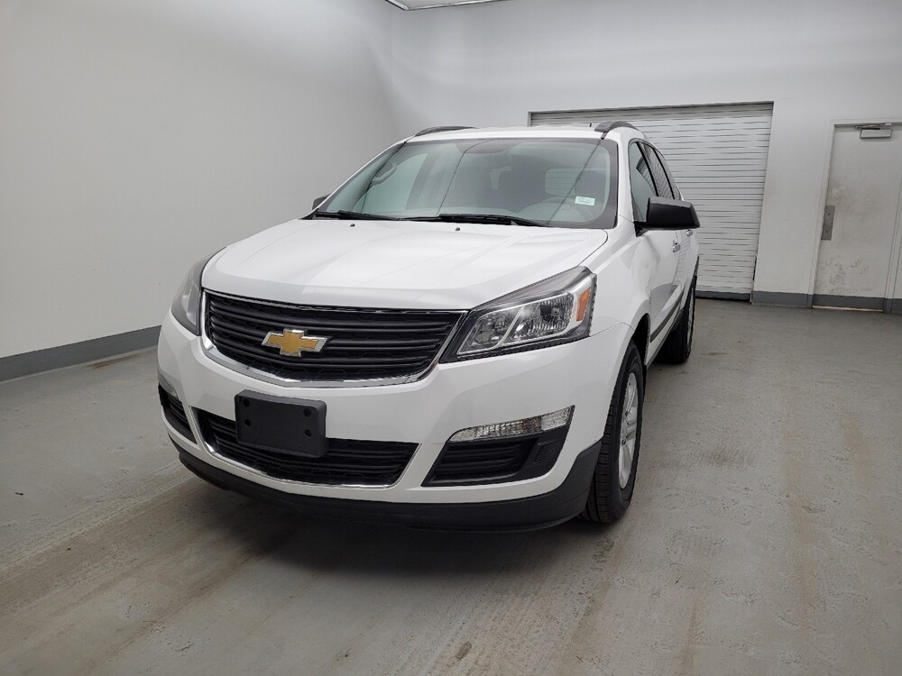 2017 Chevrolet Traverse in Toledo, OH 43617 - 18121770 15