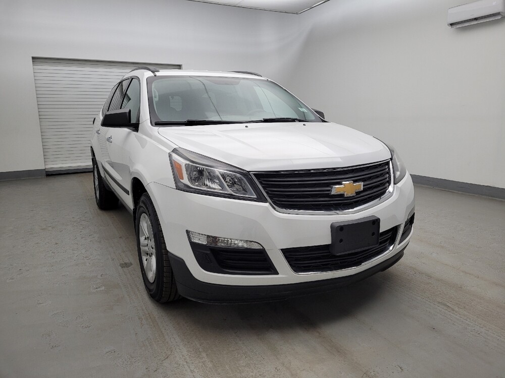 2017 Chevrolet Traverse in Toledo, OH 43617 - 18121770 14