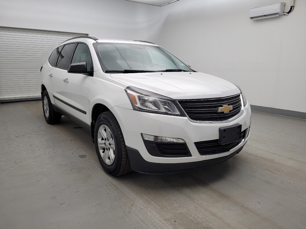 2017 Chevrolet Traverse in Toledo, OH 43617 - 18121770 13