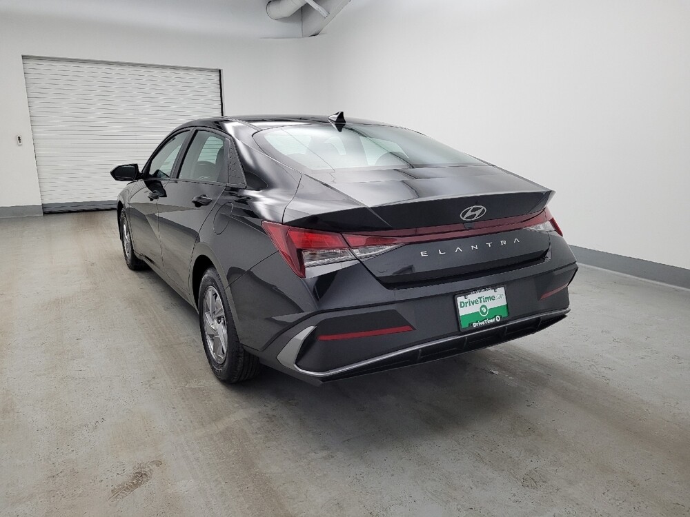 2024 Hyundai Elantra in Toledo, OH 43617 - 18121771 6