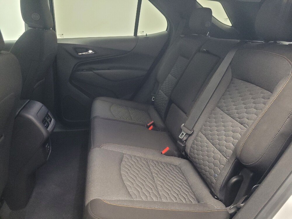 2020 Chevrolet Equinox in Indianapolis, IN 46222 - 18121773 18