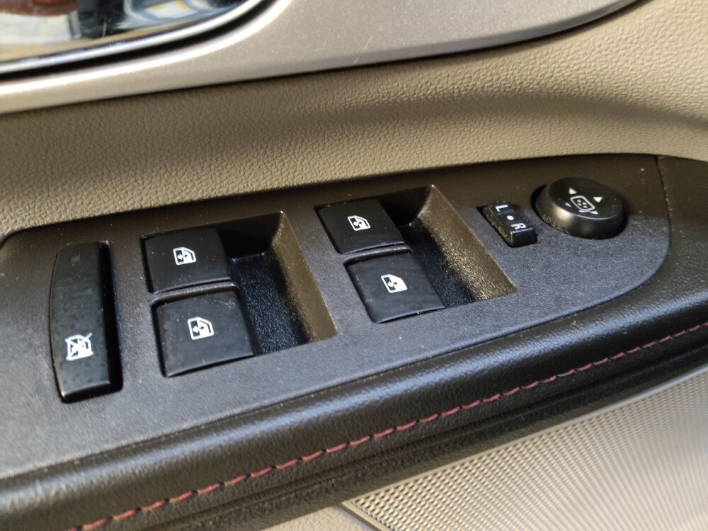 2014 Chevrolet Equinox in Charlotte, NC 28213 - 18121775 27