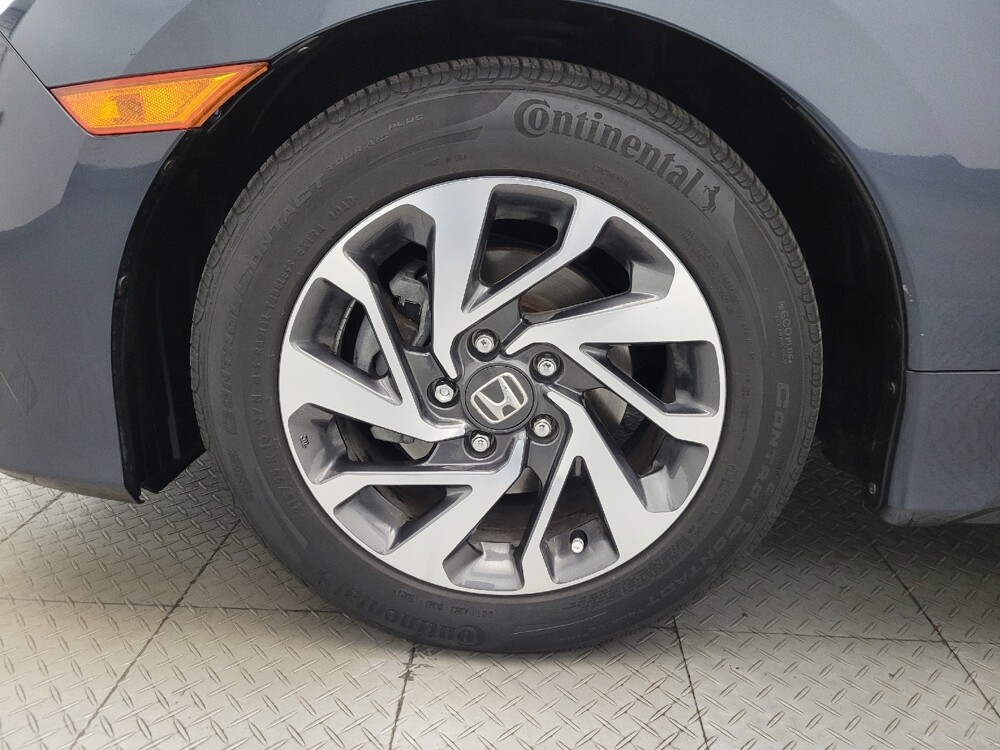 2017 Honda Civic in Phoenix, AZ 85022 - 18121778 31