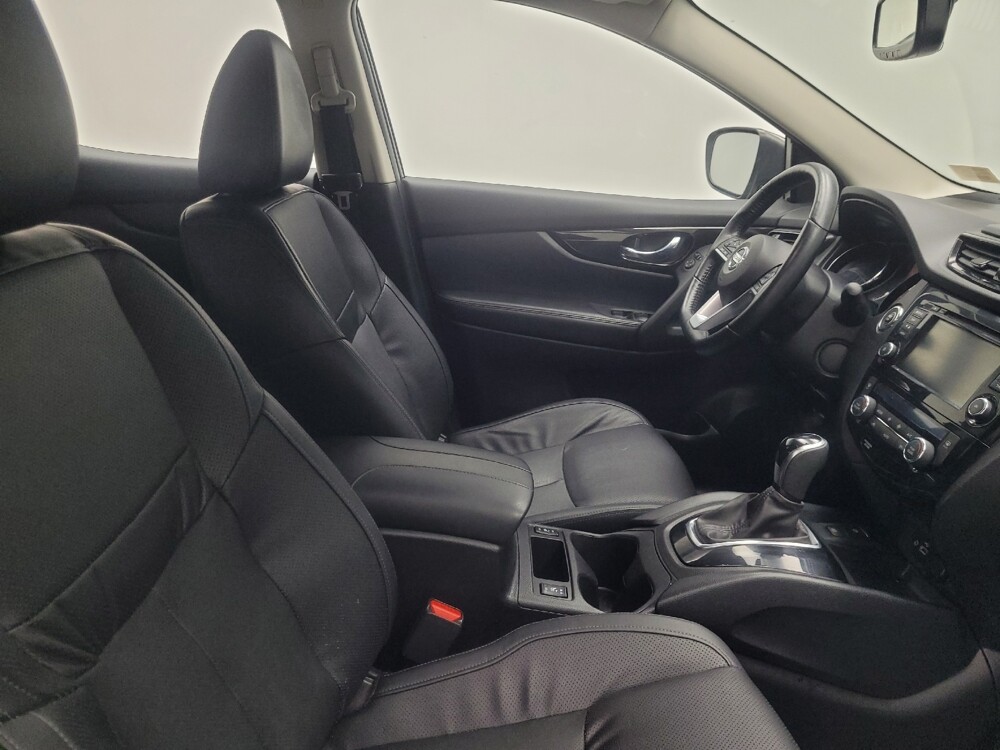 2022 Nissan Rogue Sport in Indianapolis, IN 46219 - 18121779 21