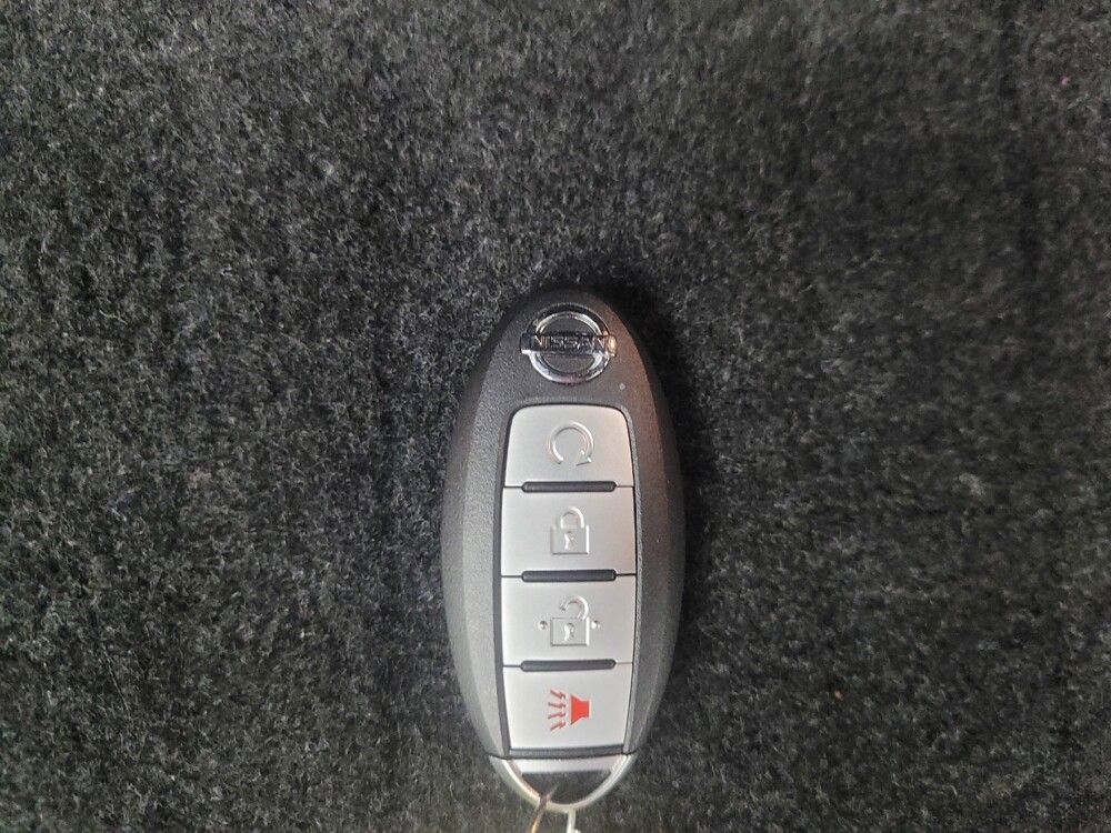 2022 Nissan Rogue Sport in Indianapolis, IN 46219 - 18121779 32