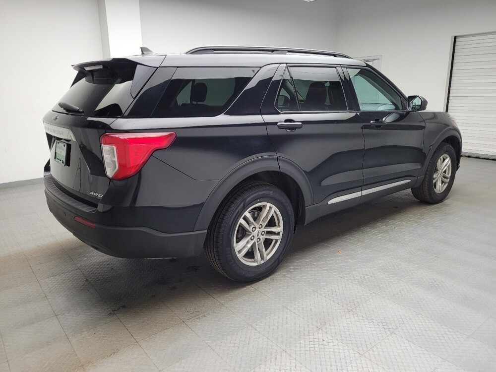 2022 Ford Explorer in Eastpointe, MI 48021 - 18121782 10