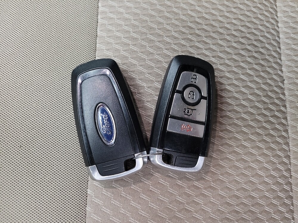 2022 Ford Explorer in Eastpointe, MI 48021 - 18121782 32