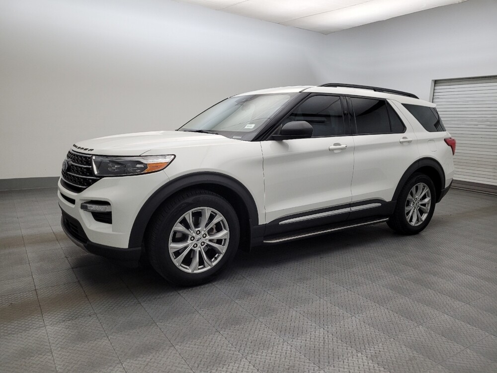 2021 Ford Explorer in Glendale, AZ 85301 - 18121788 2