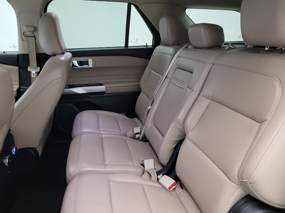 2021 Ford Explorer in Glendale, AZ 85301 - 18121788 18