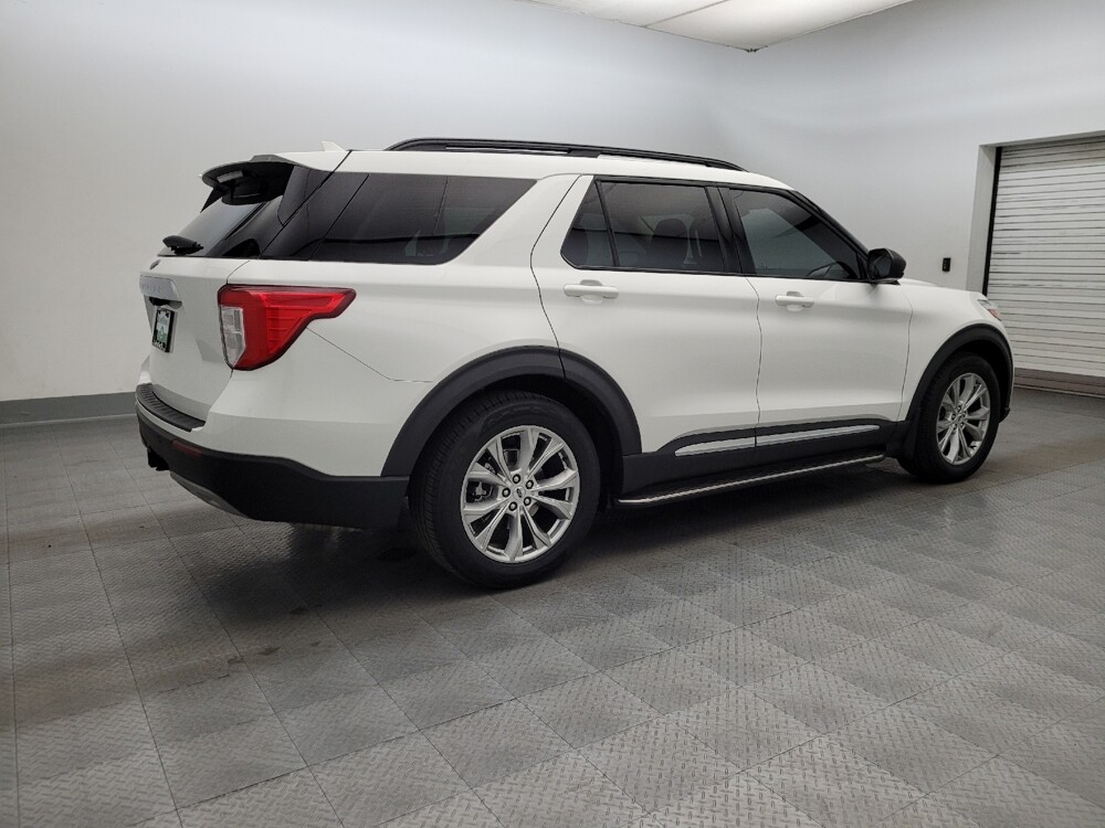 2021 Ford Explorer in Glendale, AZ 85301 - 18121788 10