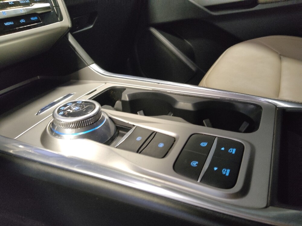 2021 Ford Explorer in Glendale, AZ 85301 - 18121788 26