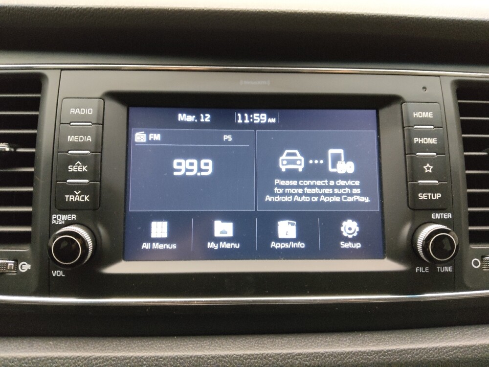 2019 Kia Sedona in Topeka, KS 66611 - 18121789 25