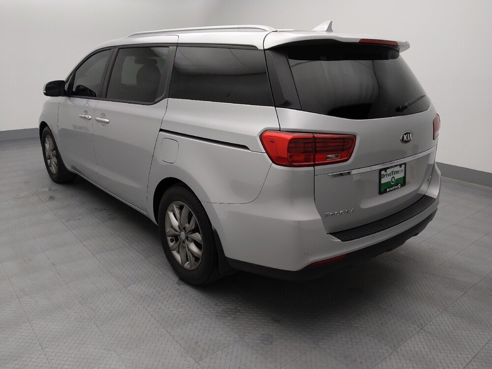 2019 Kia Sedona in Topeka, KS 66611 - 18121789 5