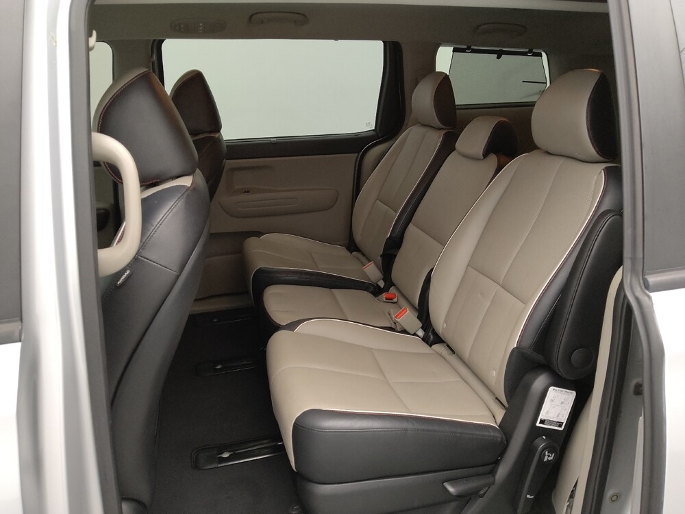 2019 Kia Sedona in Topeka, KS 66611 - 18121789 18