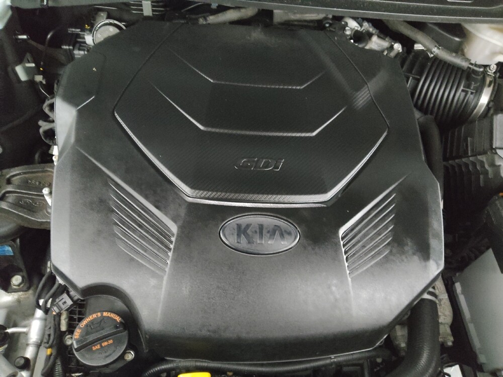 2019 Kia Sedona in Topeka, KS 66611 - 18121789 30