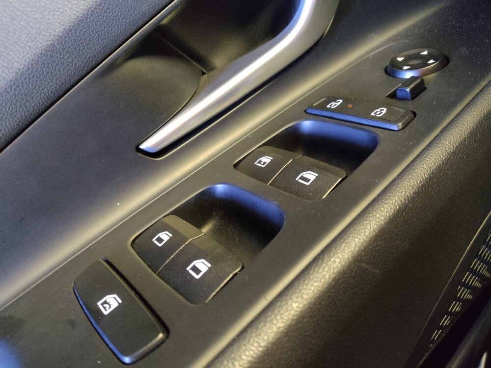 2025 Hyundai Elantra in Phoenix, AZ 85015 - 18121790 27