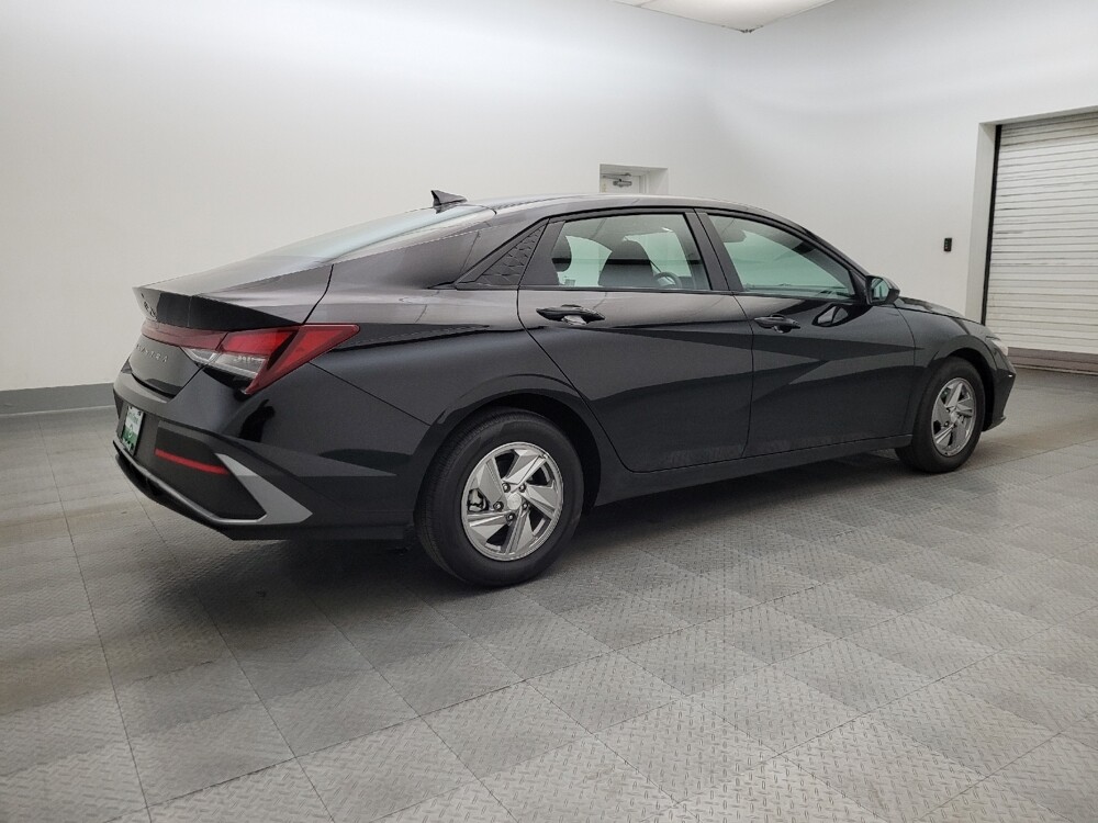 2025 Hyundai Elantra in Phoenix, AZ 85015 - 18121790 10