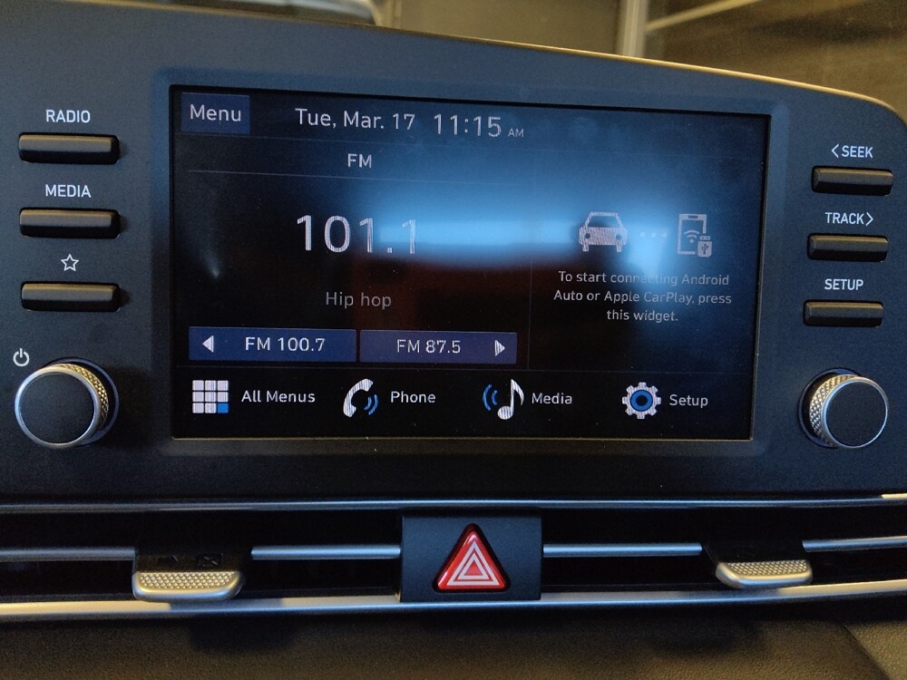 2025 Hyundai Elantra in Phoenix, AZ 85015 - 18121790 25