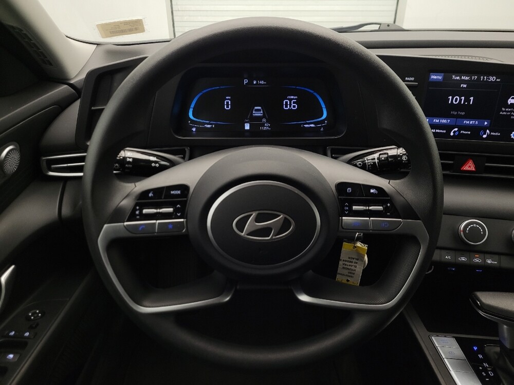 2025 Hyundai Elantra in Phoenix, AZ 85015 - 18121790 22