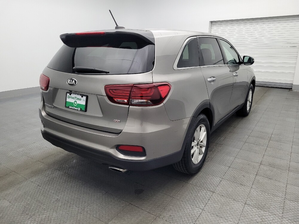 2019 Kia Sorento in Hialeah, FL 33014 - 18121794 9