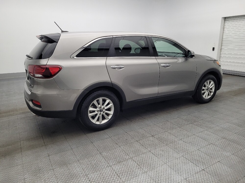 2019 Kia Sorento in Hialeah, FL 33014 - 18121794 10