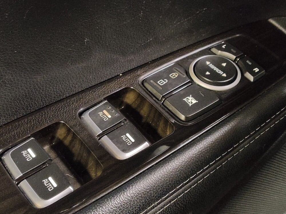 2019 Kia Sorento in Hialeah, FL 33014 - 18121794 27