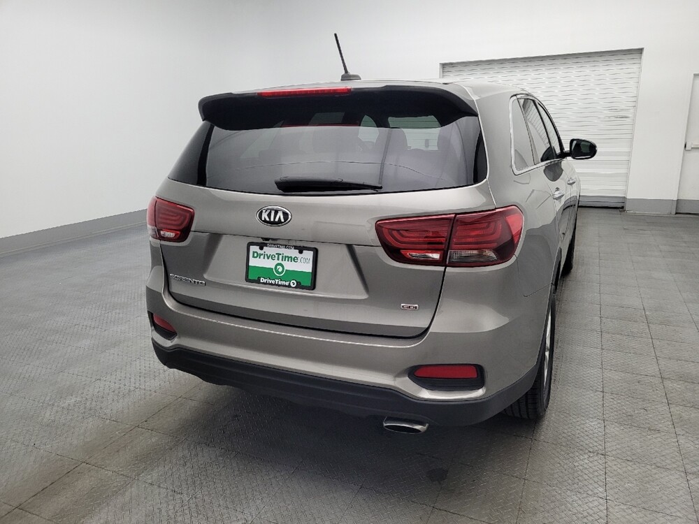 2019 Kia Sorento in Hialeah, FL 33014 - 18121794 7
