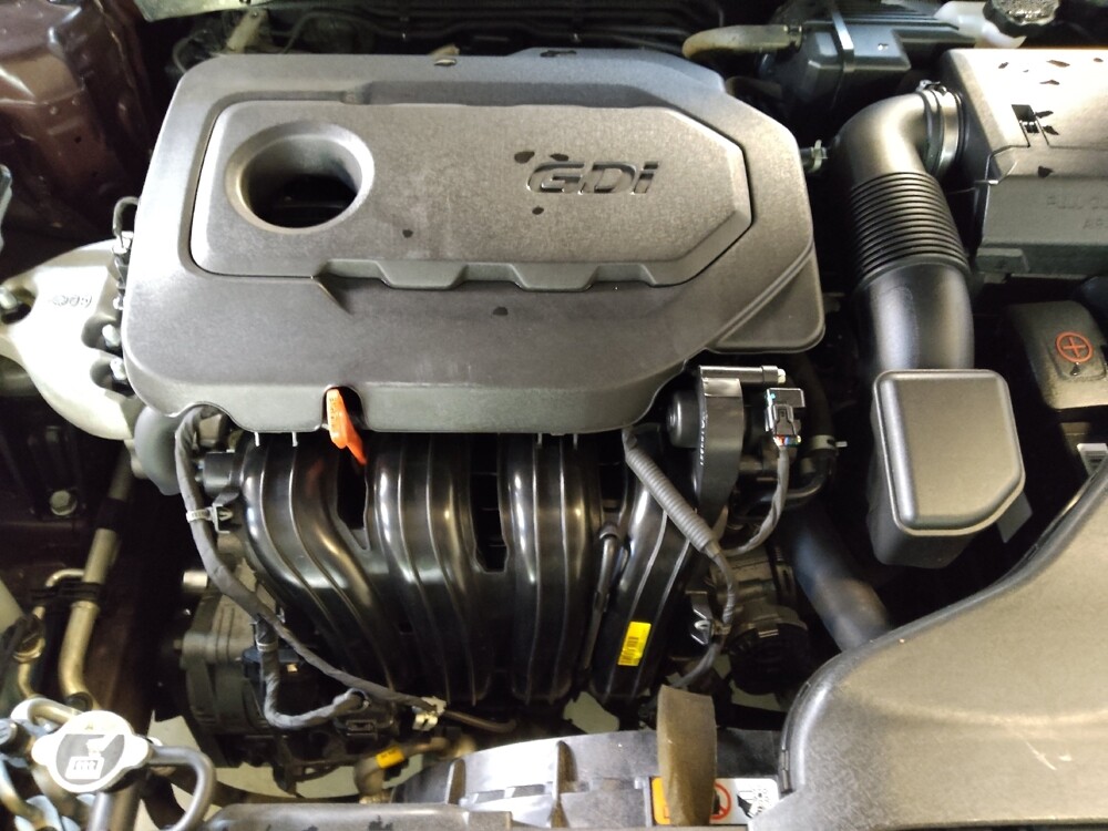 2019 Kia Optima in Charleston, SC 29414 - 18121800 30