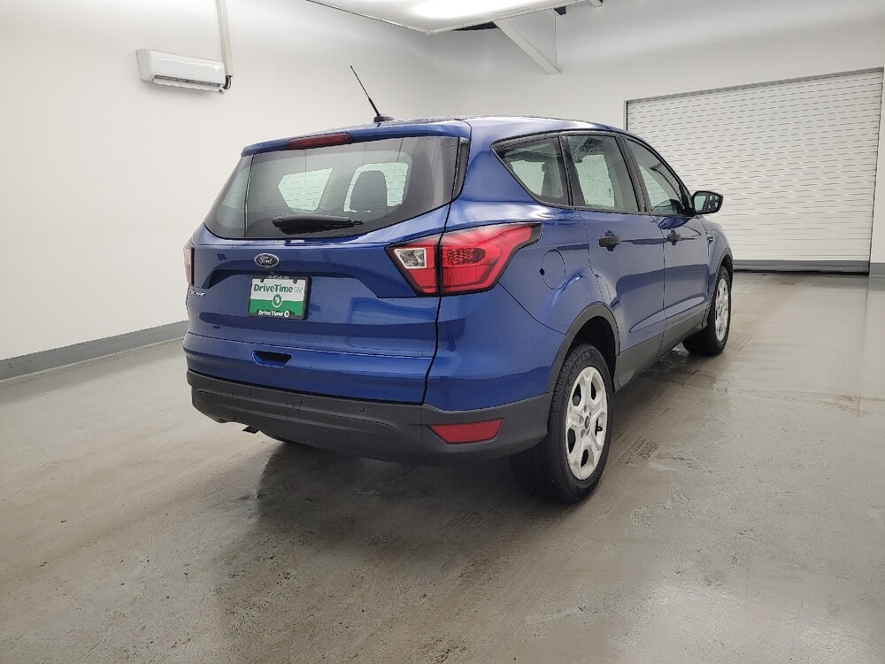2019 Ford Escape in Fairfield, OH 45014 - 18121803 3