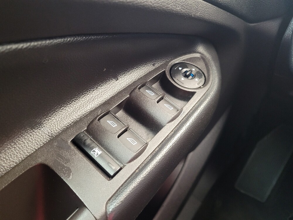 2019 Ford Escape in Fairfield, OH 45014 - 18121803 27