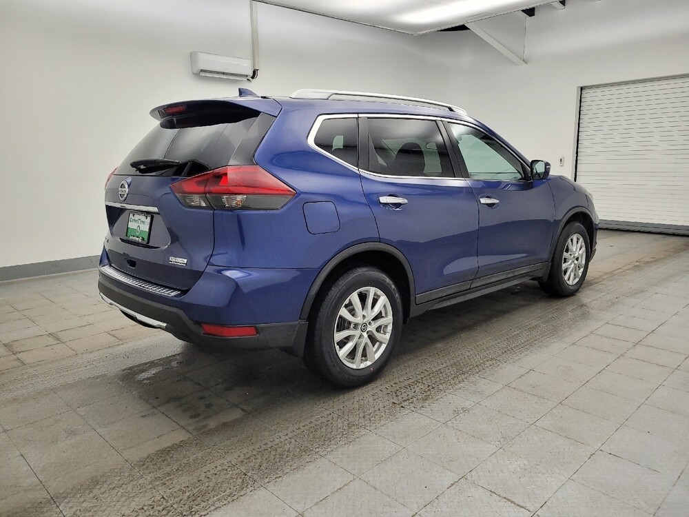 2019 Nissan Rogue in Fairfield, OH 45014 - 18121804 10