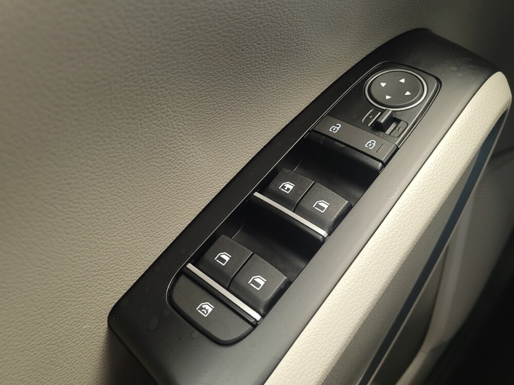 2025 Kia Soul in Fairfield, OH 45014 - 18121806 27