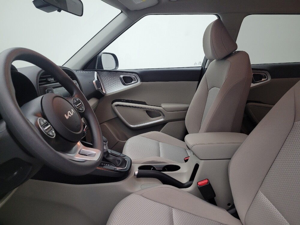 2025 Kia Soul in Fairfield, OH 45014 - 18121806 17