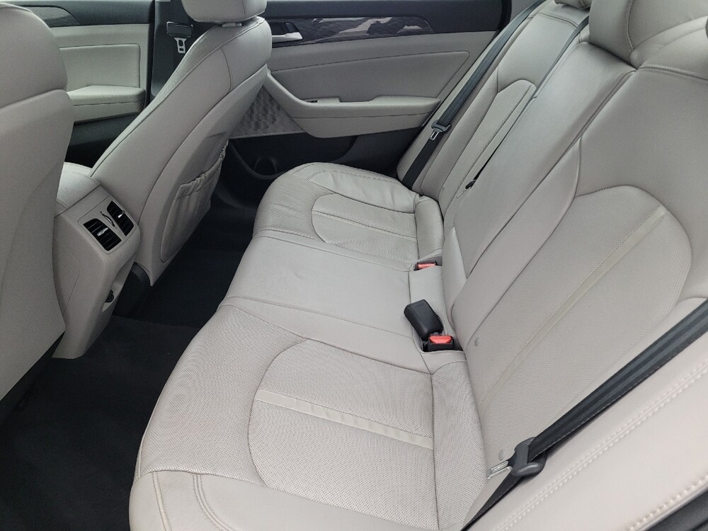 2018 Hyundai Sonata in Lakeland, FL 33815 - 18121812 18