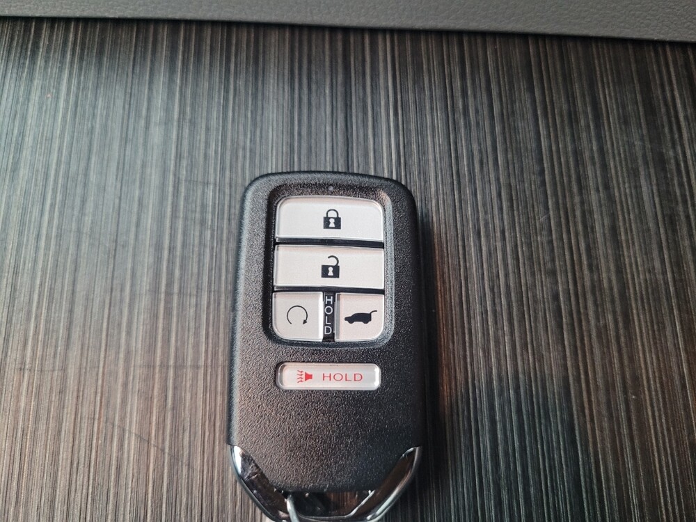 2018 Honda Pilot in Lakeland, FL 33815 - 18121813 32