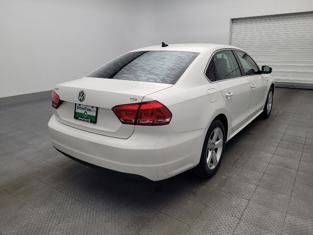 2015 Volkswagen Passat in Ocala, FL 34471 - 18121815 9