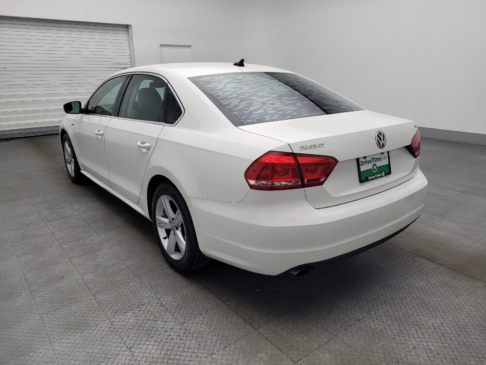 2015 Volkswagen Passat in Ocala, FL 34471 - 18121815 5